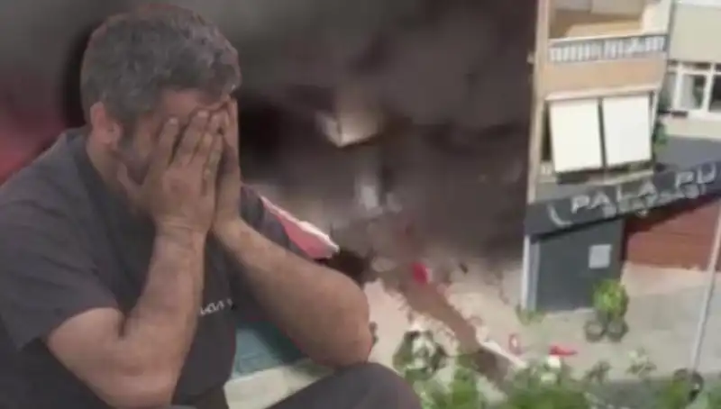 Ataşehir'de Yürekleri Saran Yangın Olayında İş Yeri Sahibinin Dramı