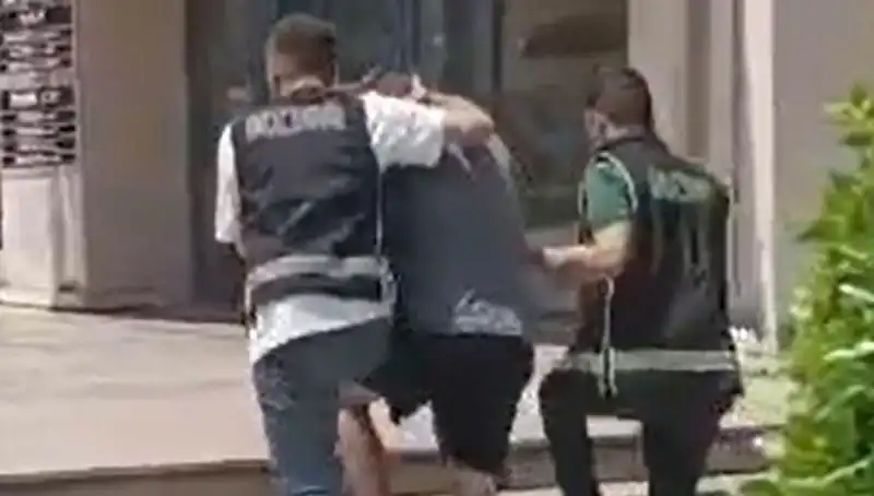 Sınır Dışı Edilen Turist: Sahte Dövizle Alışveriş Gerçeği!