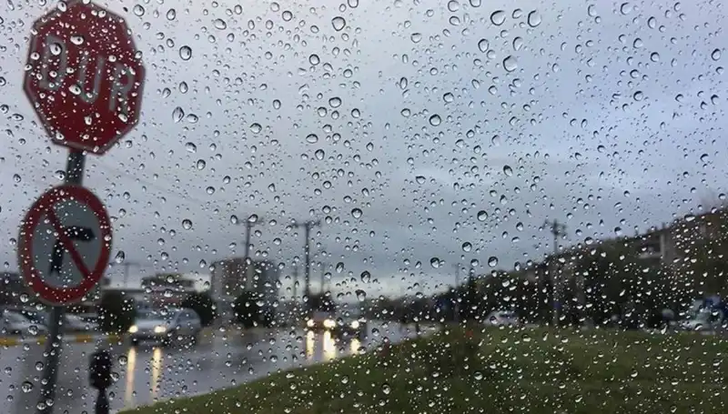 Meteoroloji'den Türkiye Genelinde Sağanak Yağış Uyarısı: 29 Nisan Nasıldır?