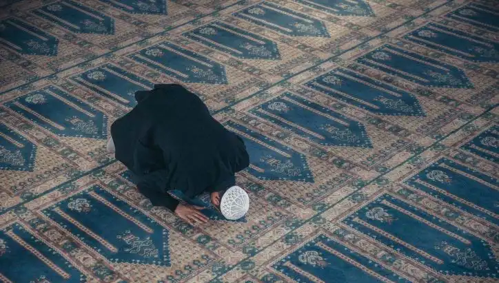 12 Eylül Cuma Namazı Saati: İstanbul, Ankara, İzmir İçin Güncel Bilgiler