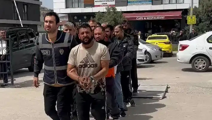 Edirne'de Şok Eş Zamanlı Operasyon: Yedi Firari Zanlı Yakalandı
