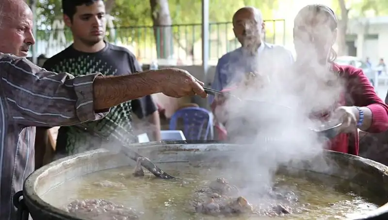 Gadir-i Hum Bayramı: Anlamı ve Kutlama Geleneği Hakkında Bilmeniz Gerekenler