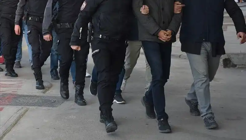 DAEŞ'e Darbe: Ankara Merkezli 7 İl Genelinde 27 Gözaltı Kararı