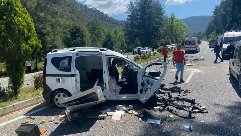 Marmaris’te Kan Donduran Kaza: Yaralılar, Can Kaybı ve Savaş Alanı Görüntüsü