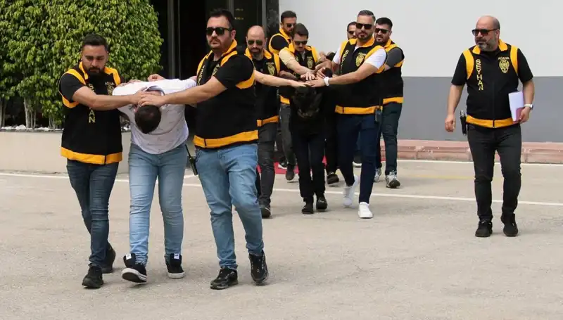 İş Adamına Tuzak: Aşk Bahane, Para Görüldü!