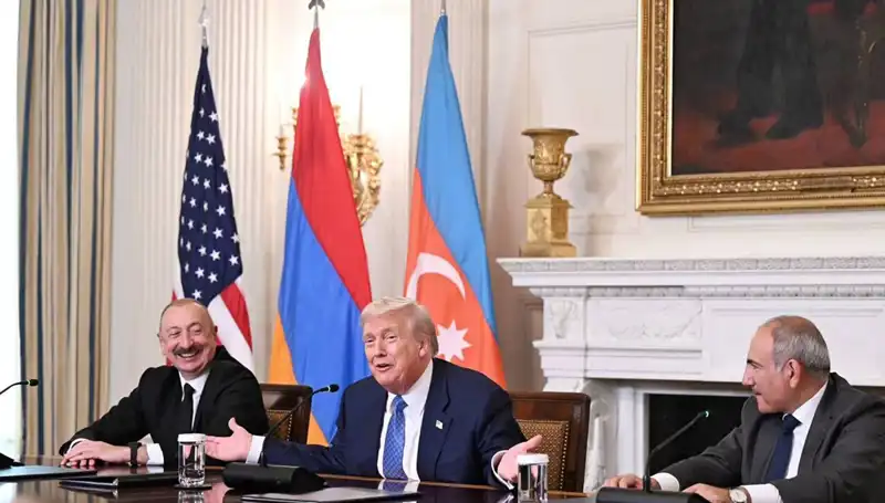 Aliyev, Ermenistan'a Tarihi Anayasa Çağrısı Yaptı: Zaman Kaybetmemenin Önemi