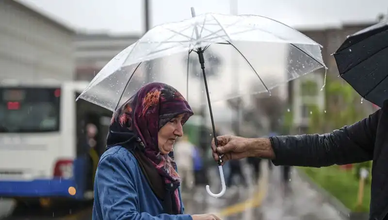Türkiye Genelinde Gök Gürültülü Sağanak Yağış Bekleniyor: Bugün Hava Durumu