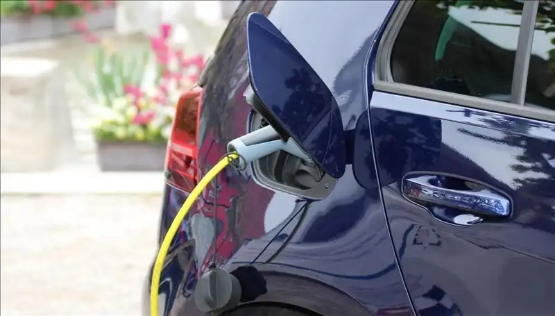 Tesla'dan Daha Fazla Menzil: Yeni Elektrikli Araçlar Sınırları Zorluyor