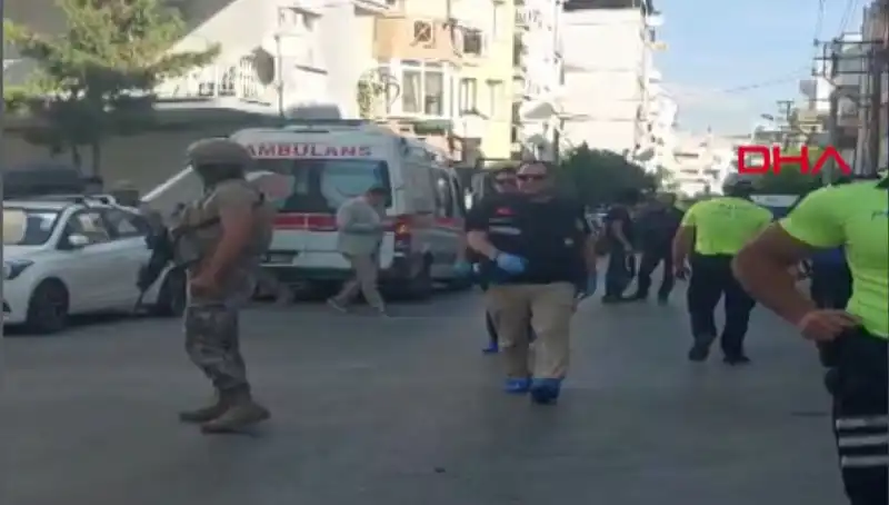 İzmir'de Karakola Silahlı Saldırı: İki Kahraman Polisin Acı Kaybı