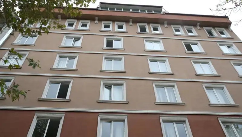 Kastamonu'da Otel Penceresinden Düşen Kadın Şok Etti