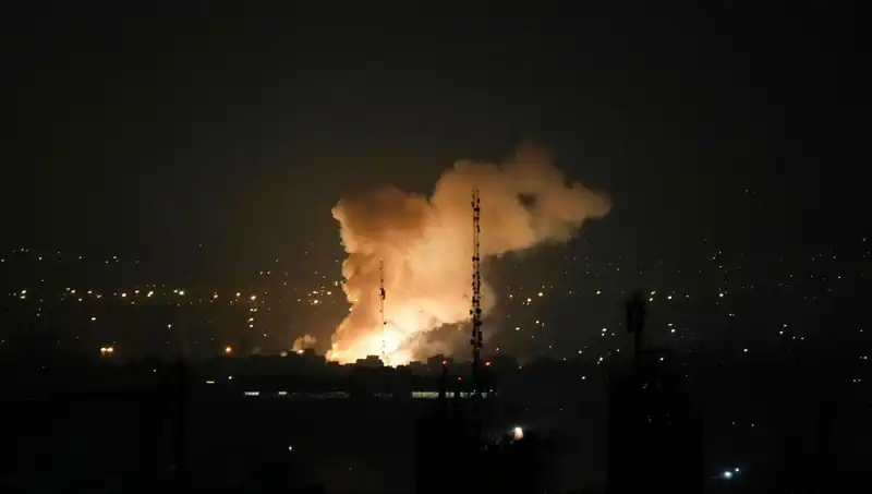 İsrail, İran'ı Vurdu: Tahran'ın Tel Aviv'e Yanıtı Olası 5 Senaryo