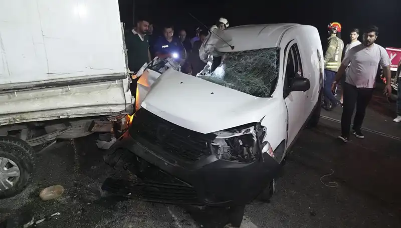 İstanbul’da Dehşet Dolu Kaza: 3 Kişi Yaralandı, Panik Anları Yaşandı