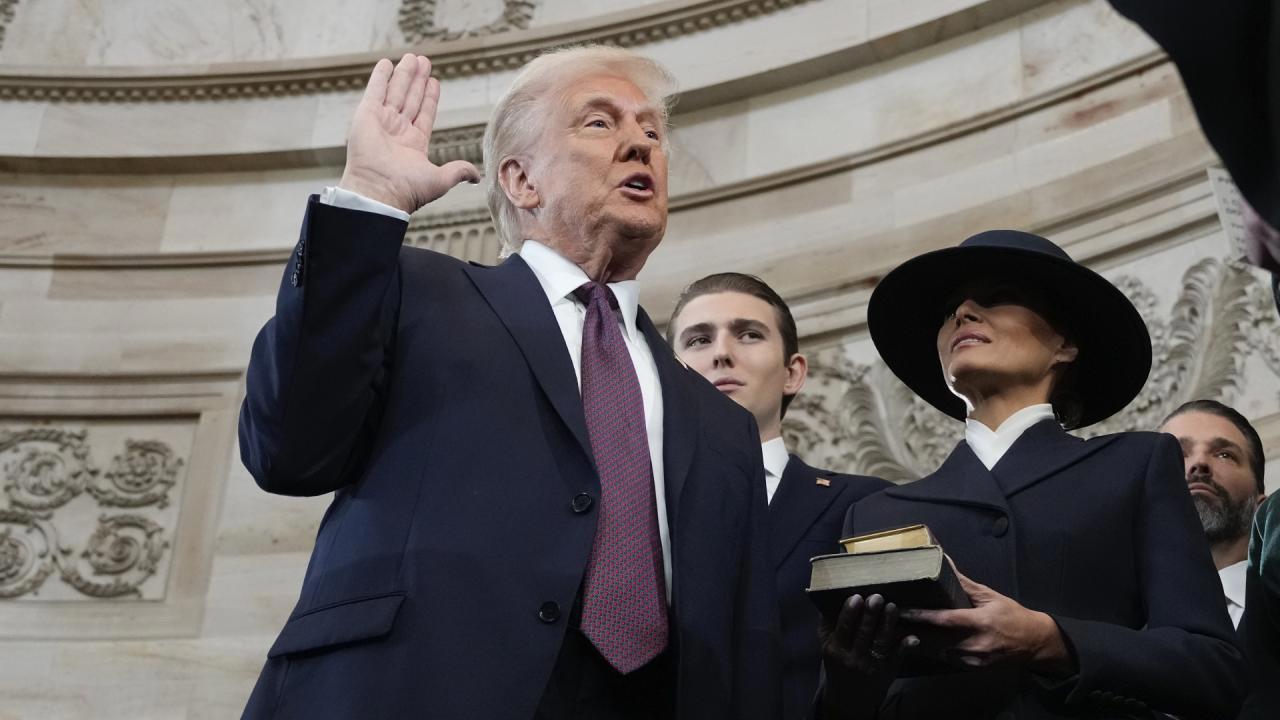 ** Donald Trump ABD'de yeni başkan seçildi.

**