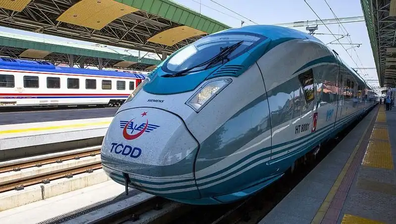 TCDD Tren Makinisti Alımı: 140 Kursiyer Başvuru Süreci ve Şartları