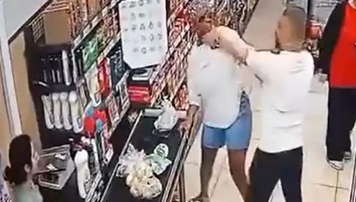 Marketteki Olay: Çocuğunun Önünde Kadına Saldıran Adam Neden Öyle Davrandı?