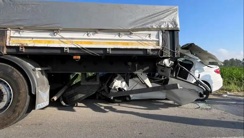 Sakarya'da Feci Kaza: Bir Can Hayatını Kaybetti, Olayın Ayrıntıları**