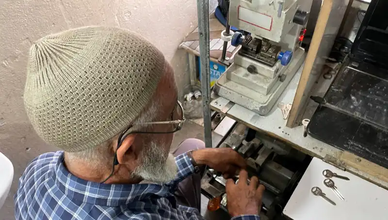 28 Yılda 4 Metrekarede Bir Hayat: "Burada Saray Gibi Yaşıyorum"