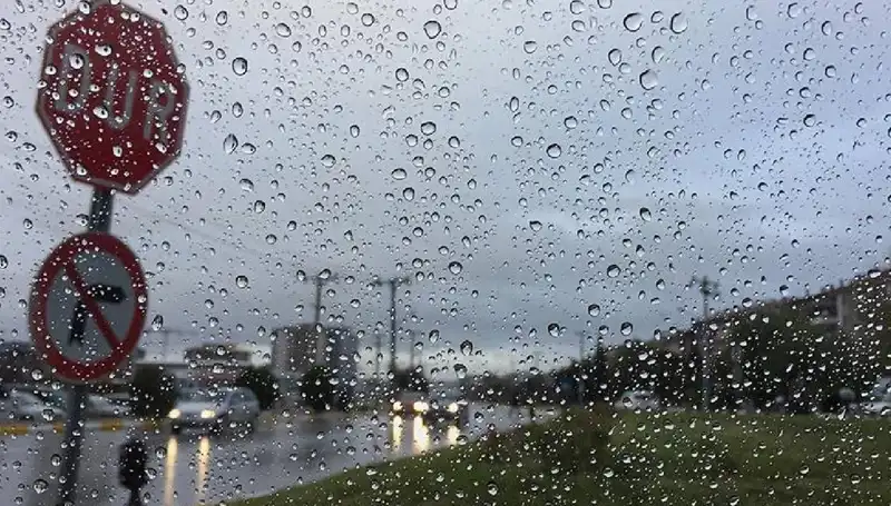 Meteoroloji 20 İlin Sıcaklıkları Düşüyor: Sağanak Yağış Alarmı Verdi