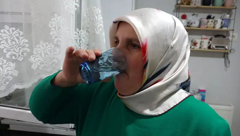 30 Yıldır Nisan Yağmurunu Şifa İçin İçiyor: Kayınvalideden Öğrendiği Gelenek