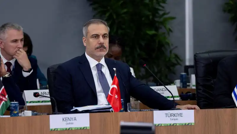 Bakan Fidan, BRICS Zirvesi'nde Yapay Zeka Uyarısında Bulundu