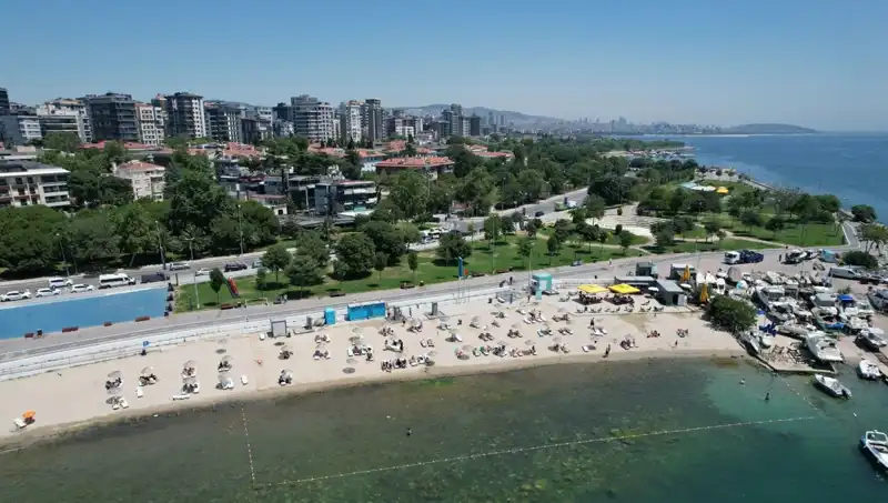 İstanbul’da Kavurucu Sıcaklar! Caddebostan Sahili Dolup Taşacak mı?