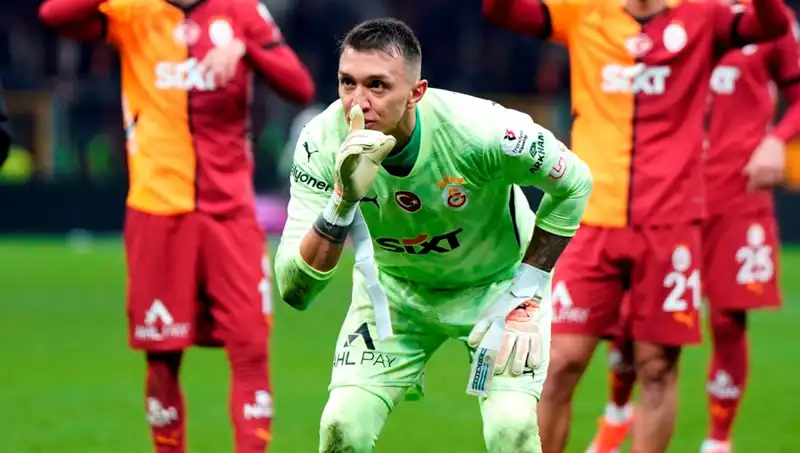 Muslera'nın Yerini Alacak İsim Belli Oluyor: Yeni Kaleci Adayları!
